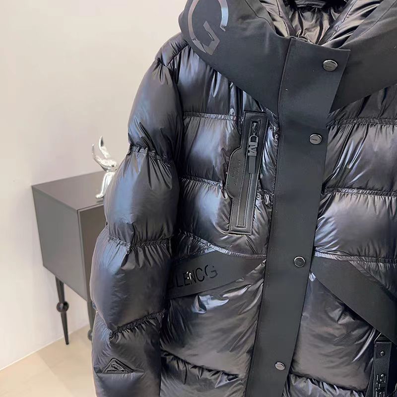 European goods shiny black-gold down jacket